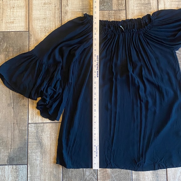 Elan Black Ruffled Tunic Top 🆕 - Picture 10 of 11